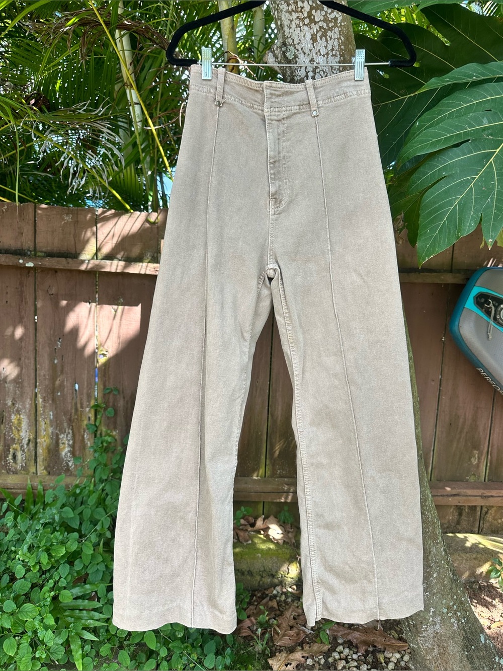 Zara High Waist Beige Pintuck Flare Jeans Size 4